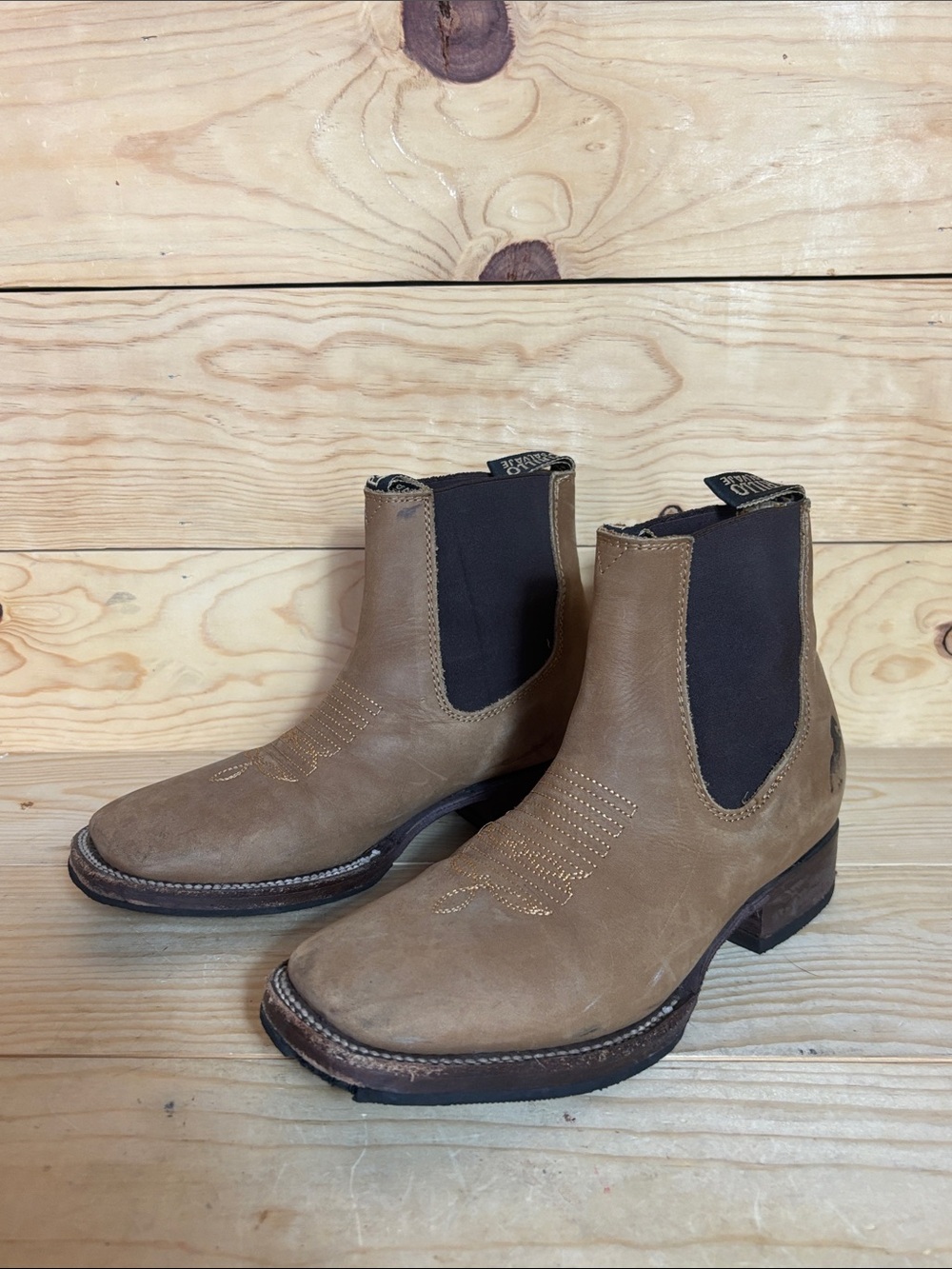 Portillo Salvage brown leather booties 6.5